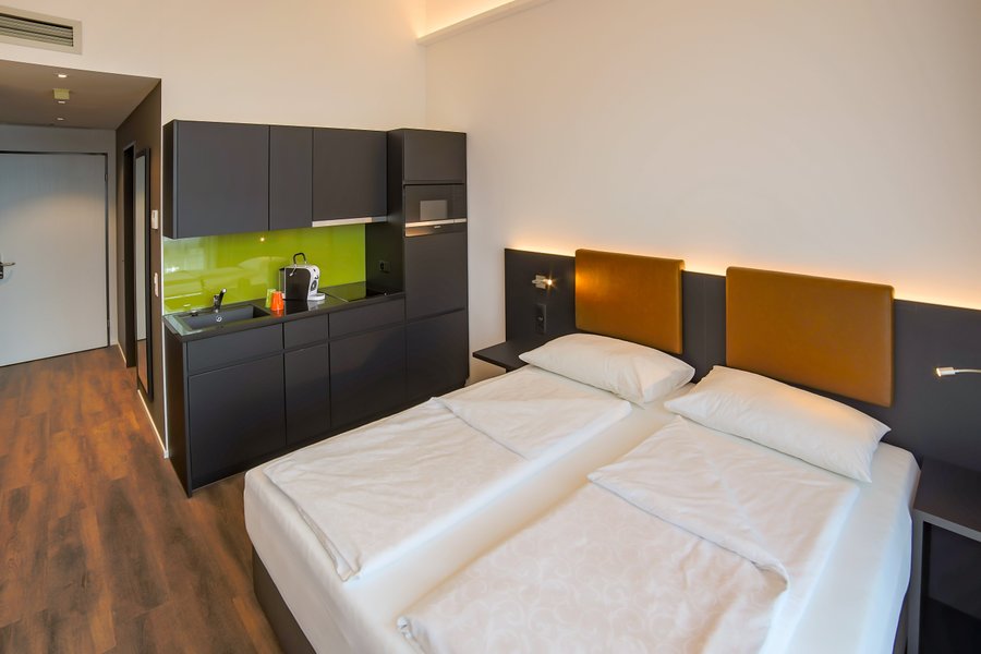 HOTEL VON ROTZ 135     1  5  9          Bewertungen  Fotos Preisvergleich