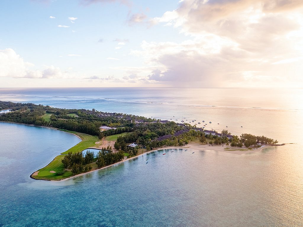 Paradis Beachcomber Golf Resort &amp; Spa, hotel in Mauritius