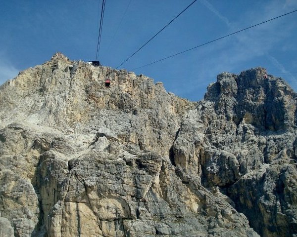 Ex Palazzi della Telve e delle Poste (Cortina d'Ampezzo, Italy ...