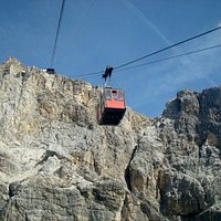La funivia verso il Piccolo Lagazuoi