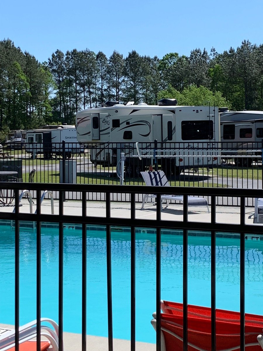 Escape to Paradise: Unplug and Recharge at Carolina Crossroads RV Resort