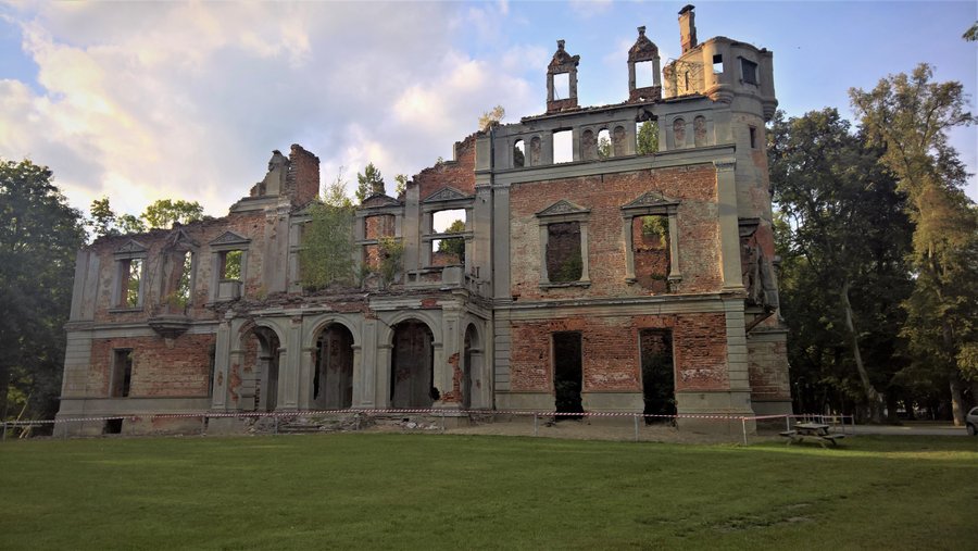Pałac Runowo - okolica
