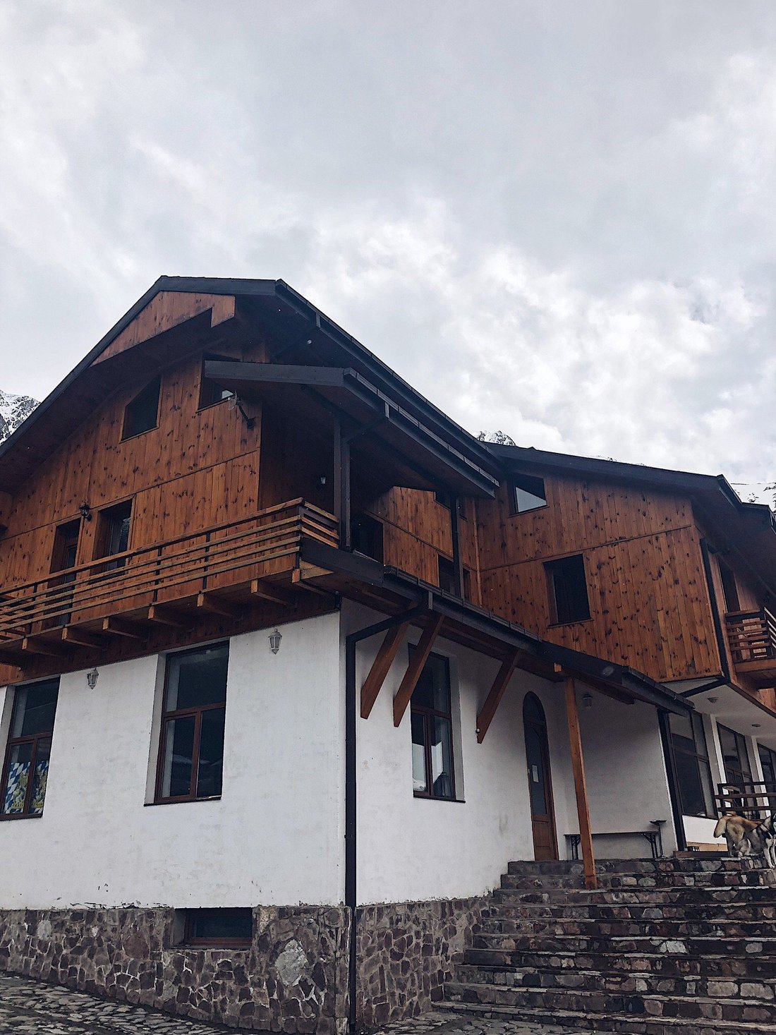 ALPENHAUS (Степанцминда) - отзывы, фото и сравнение цен - Tripadvisor