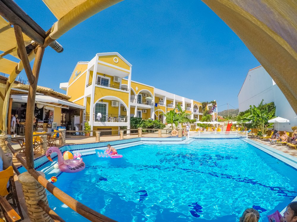 Hotels in cheap kalamaki zante