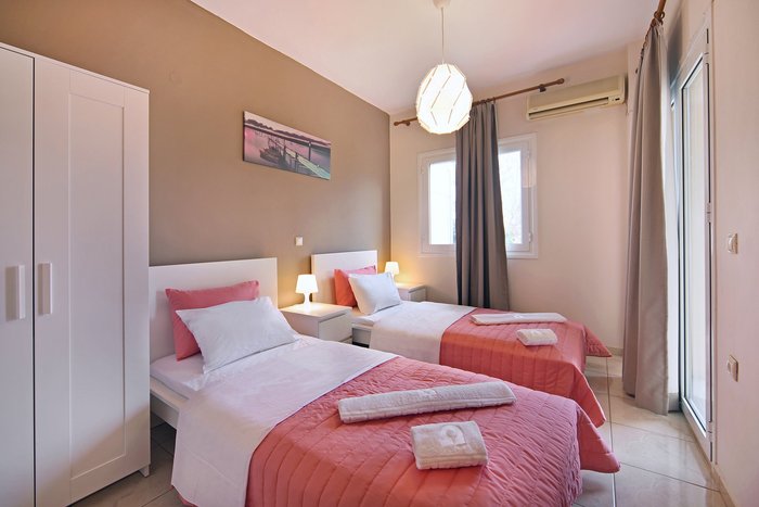 Omega Comfy Apartments Beach: Pictures & Reviews - Tripadvisor