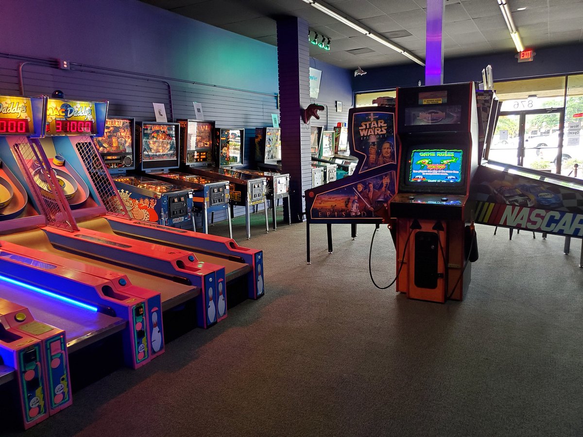 Free Play Florida - Florida's Largest Arcade, Pinball, and Console Show!