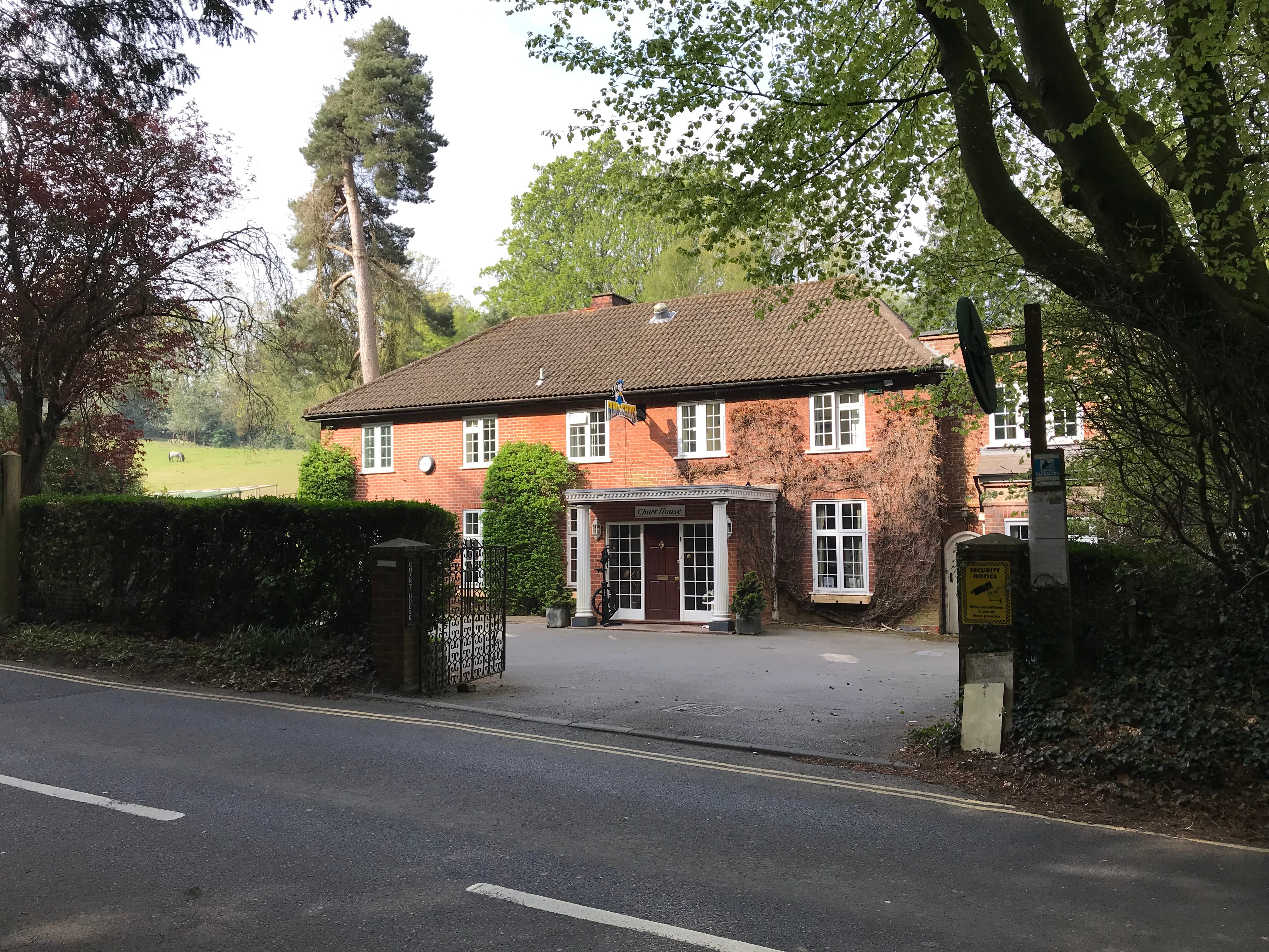 CHART HOUSE BED AND BREAKFAST - Prices & B&B Reviews (Dorking, Surrey, UK)