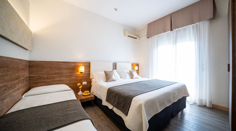 Triple room