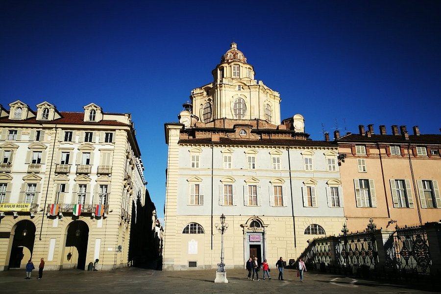 Piazza Castello image