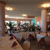 veduta interna del salone