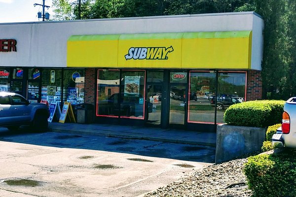 Subway, 660 E Pittsburgh St, Davis Center, Greensburg, PA, Eating places -  MapQuest