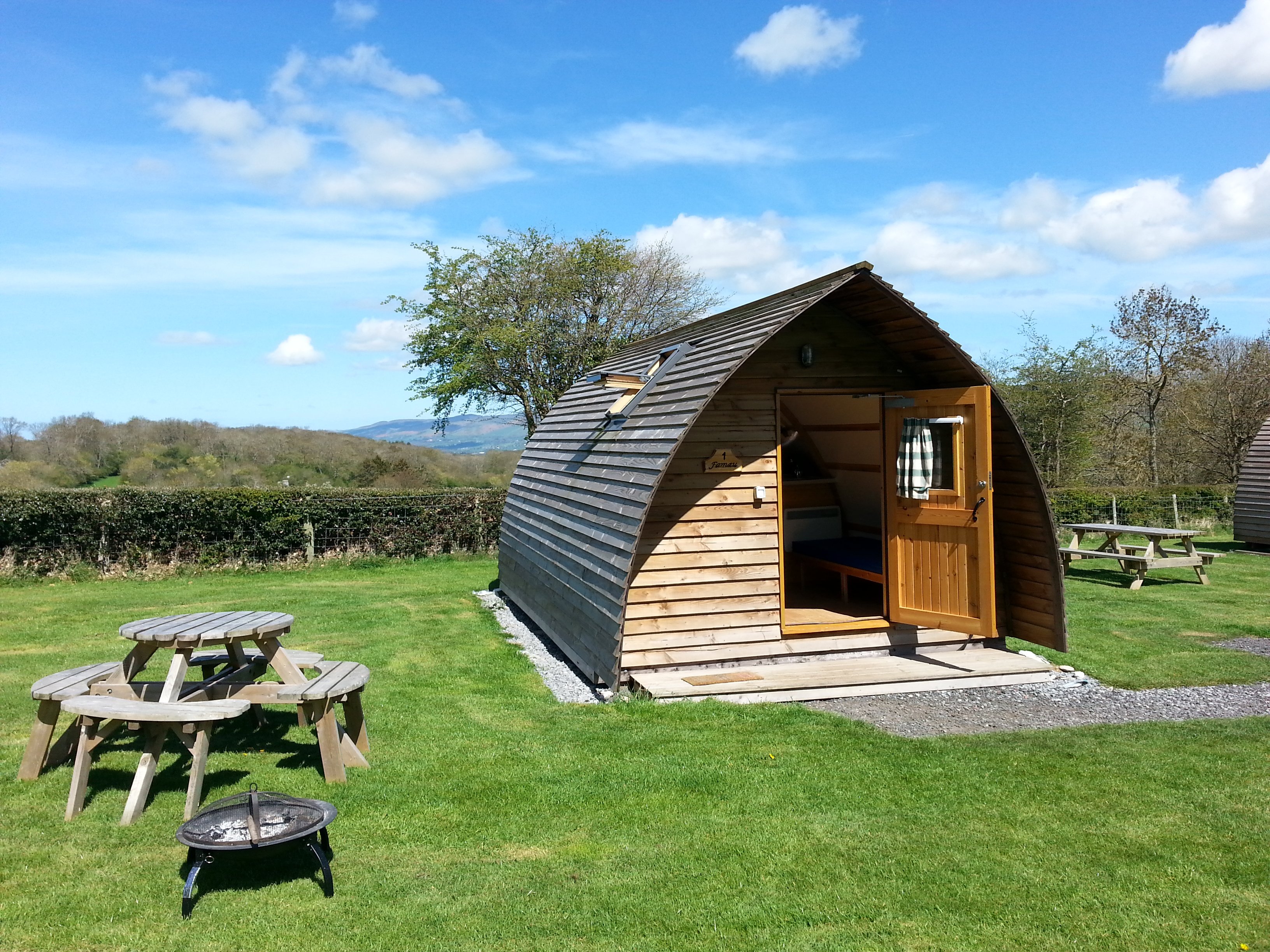 Glamping pods deals near me