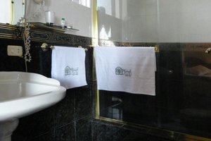 Room & Suite