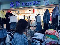 Ночной рынок гуанчжоу. Baima Garment Market.