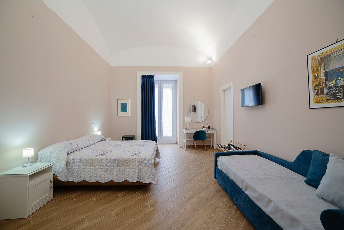 B&B Galleria Principe Di Napoli Rooms: Pictures & Reviews - Tripadvisor