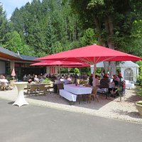 Diamanthotel Idar-Oberstein Großer Biergarten mit Gartenwirtschaft