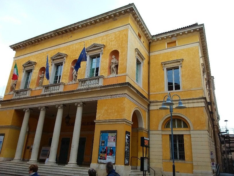 TEATRO ALIGHIERI Tutto quello che c da sapere AGGIORNATO 2024