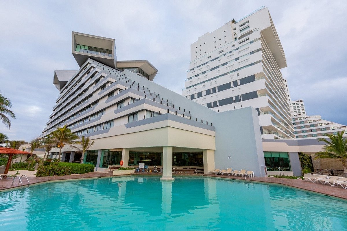 PARK ROYAL BEACH CANCUN Updated 2023 Prices & Resort Reviews (Mexico)