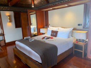 Room & Suite
