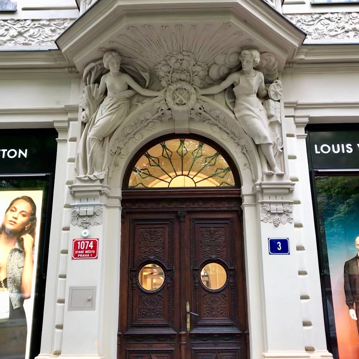 Louis Vuitton Flagship Prague, Stockholm - WOKA LAMPS VIENNA