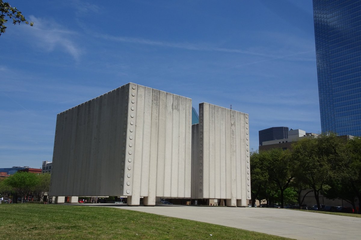 John F. Kennedy Memorial Plaza