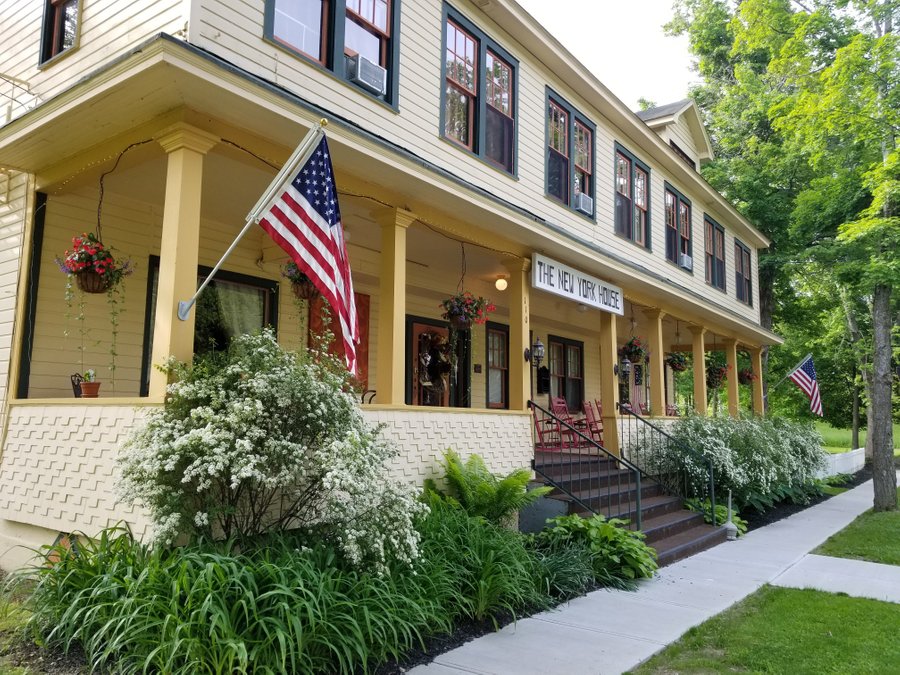 NEW YORK HOUSE BED & BREAKFAST - Prices & B&B Reviews (Sharon Springs ...