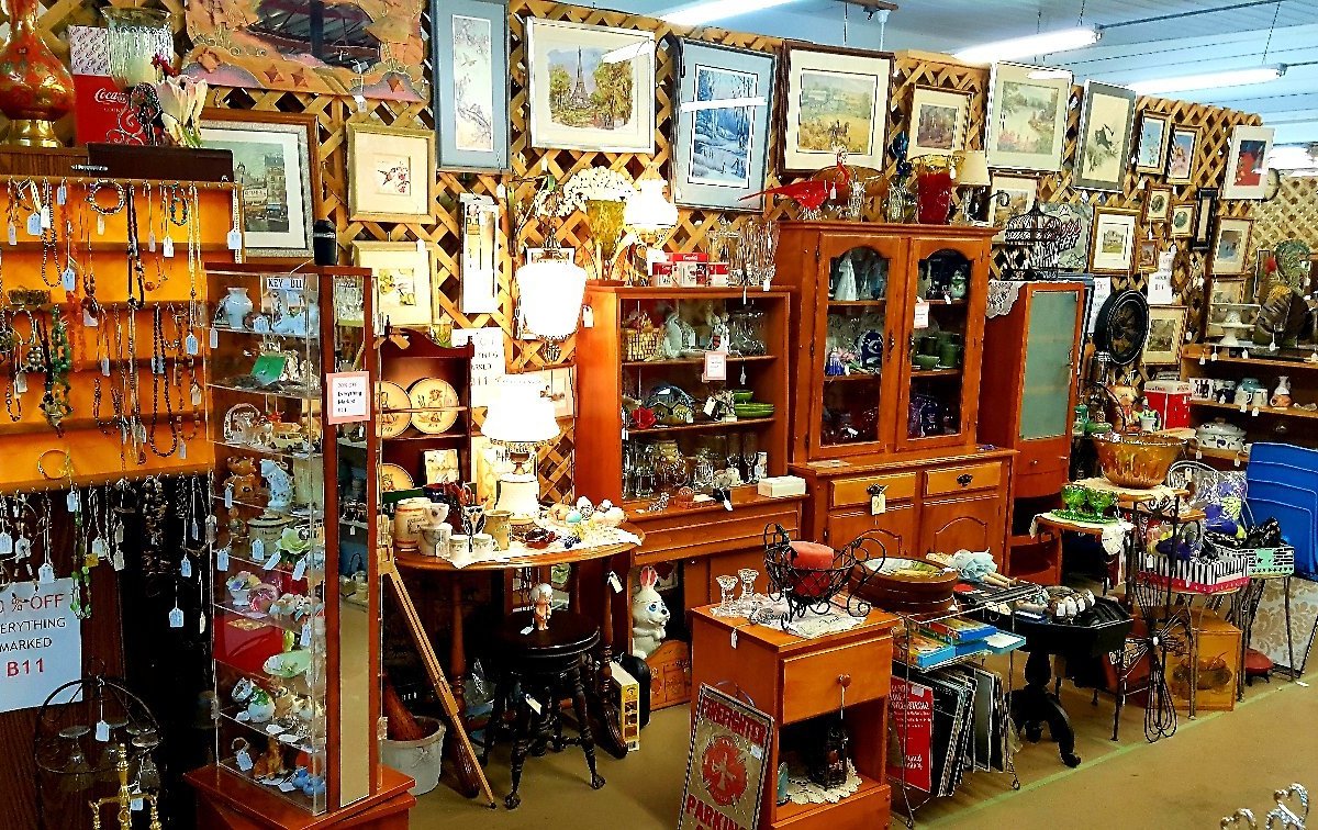 TILLSONBURG ANTIQUES PLUS - All You MUST Know Before You Go (2024)