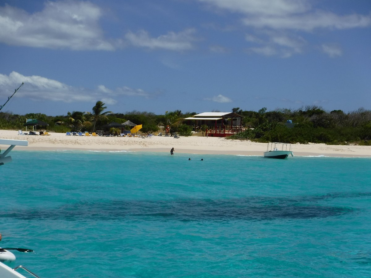  Prickly Pear Cays  strand - Anguilla