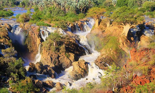 magnifica visione dall'alto delle Epupa Falls. Maggio 2014