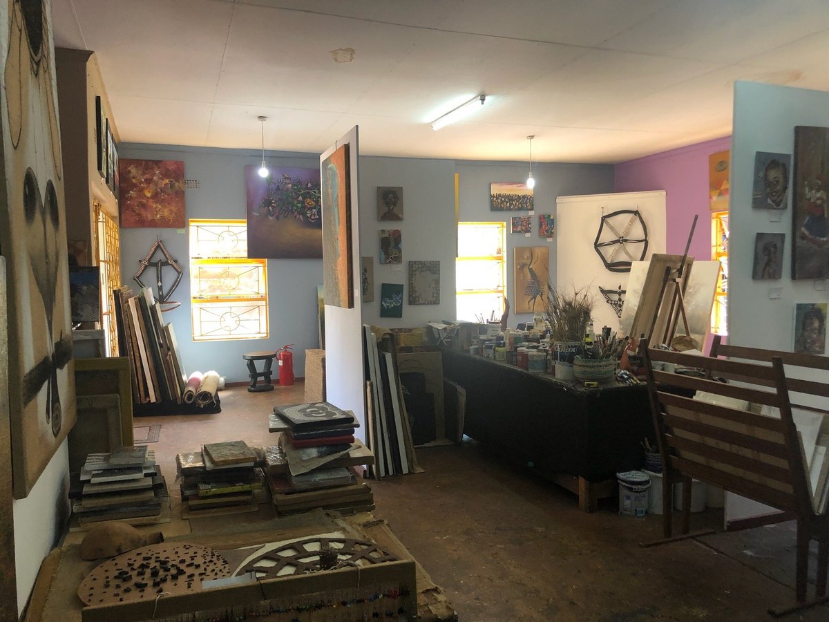 Wayiwayi Art Studio And Gallery Libingkston Zampia Kritikes Tripadvisor