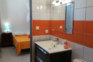 Room & Suite