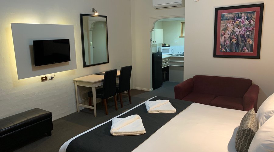 Superior King Room
