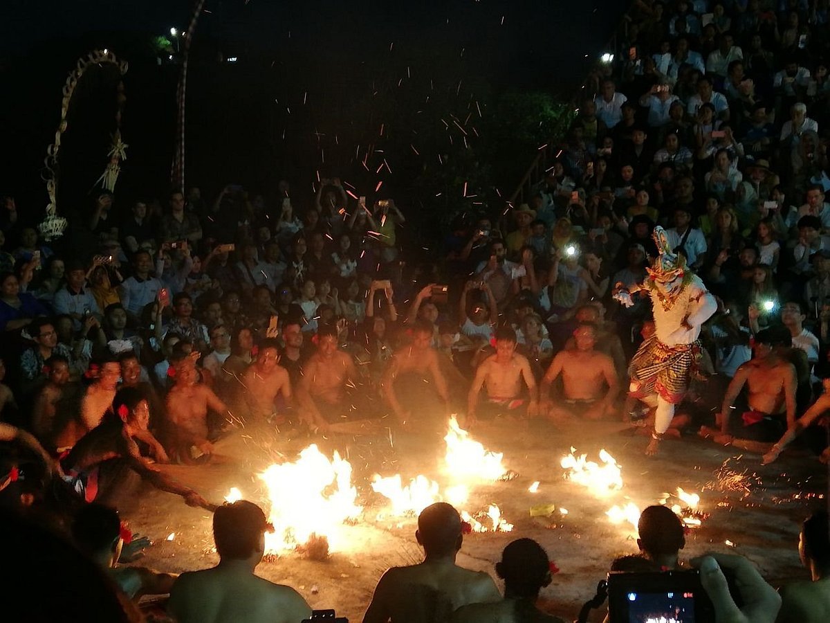 Kecak Fire & Trance Dance (Pura Dalem Taman Kaja), Убуд: лучшие советы  перед посещением - Tripadvisor