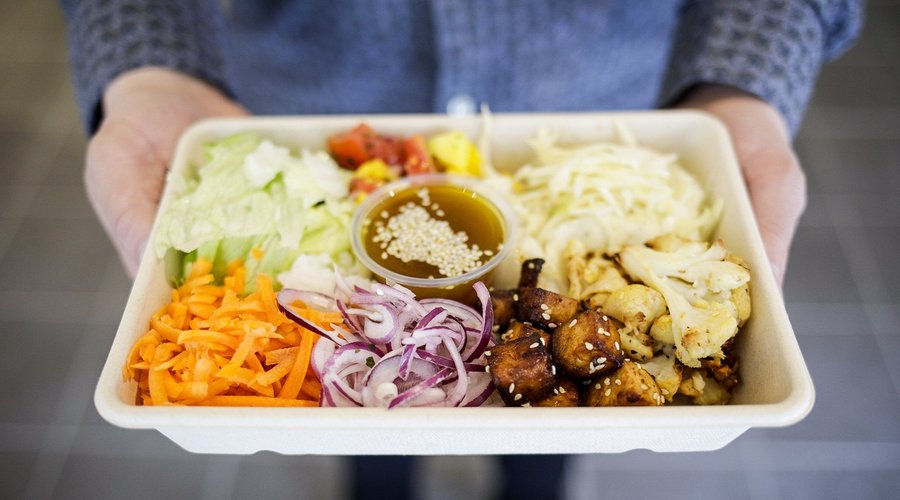 Självklart finns våra luncher, och allt  annat på vår meny, som Takeaway!