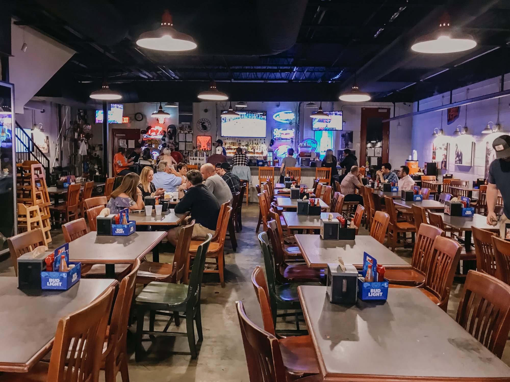 DIE 10 BESTEN Restaurants In Nashville 2024 Mit Bildern   Interior 