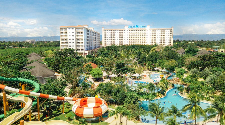 Fun meets luxury at the five-star Jpark Island Resort and Waterpark in the island of Mactan in Cebu.

The resort rolls out the red carpet for guests in a vibrant sun, sea, and sky setting.

Pamper yourself with a grand resort getaway amid opulent facilities catering to the ultimate in rest and relaxation, international dining, big meetings and events, and amazing fun. All these happen in a beachside resort with a vast and world-class waterpark.
