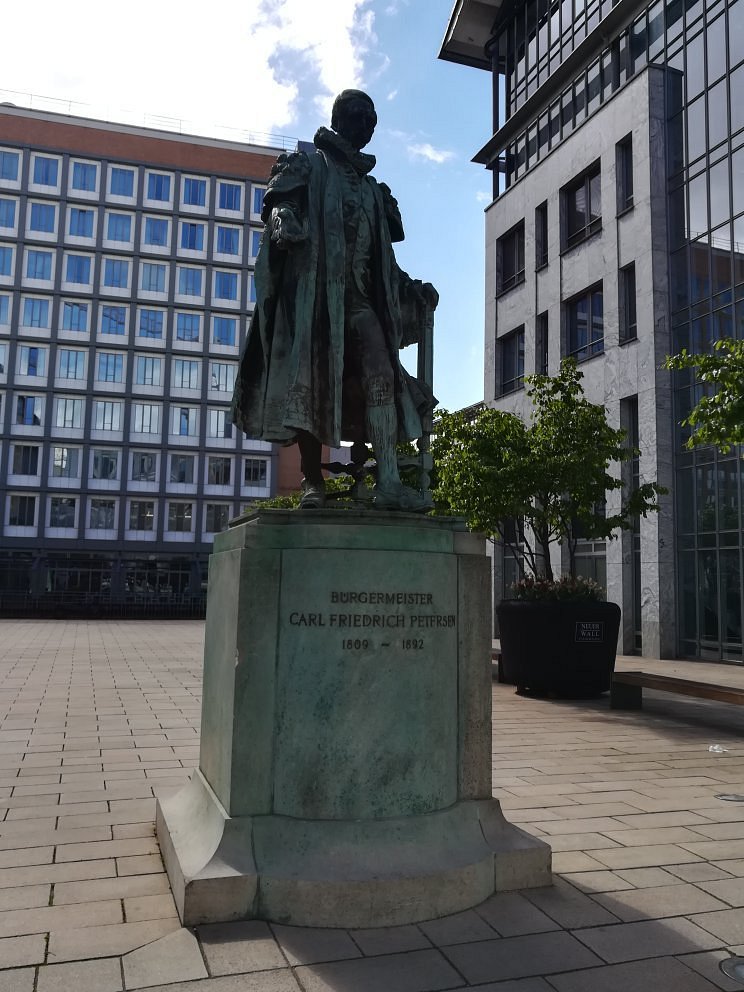 Denkmal Burgermeister Carl Friedrich Petersen (Hamburg) - All You Need ...