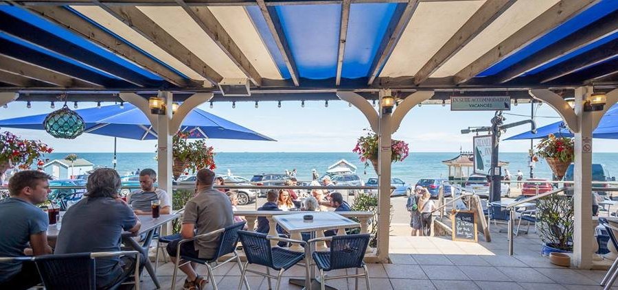The Steamer Inn terrace on a fine day