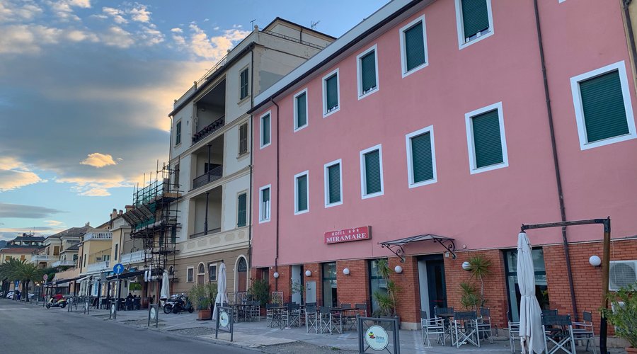 HOTEL MIRAMARE - Reviews (Pietra Ligure, Italy) HOTEL MIRAMARE -  Reviews (Pietra Ligure, Italy)