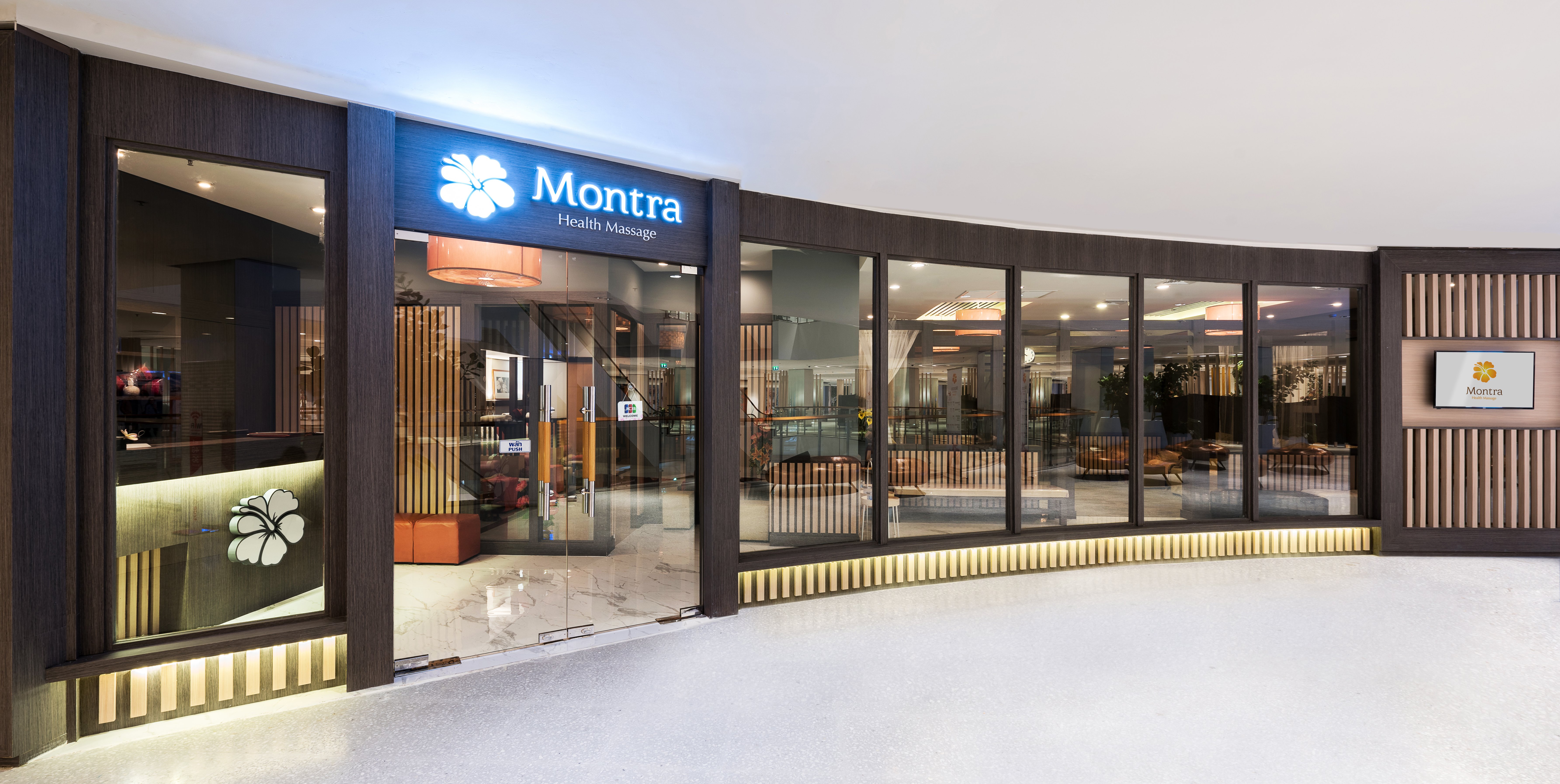 Montra store store near me