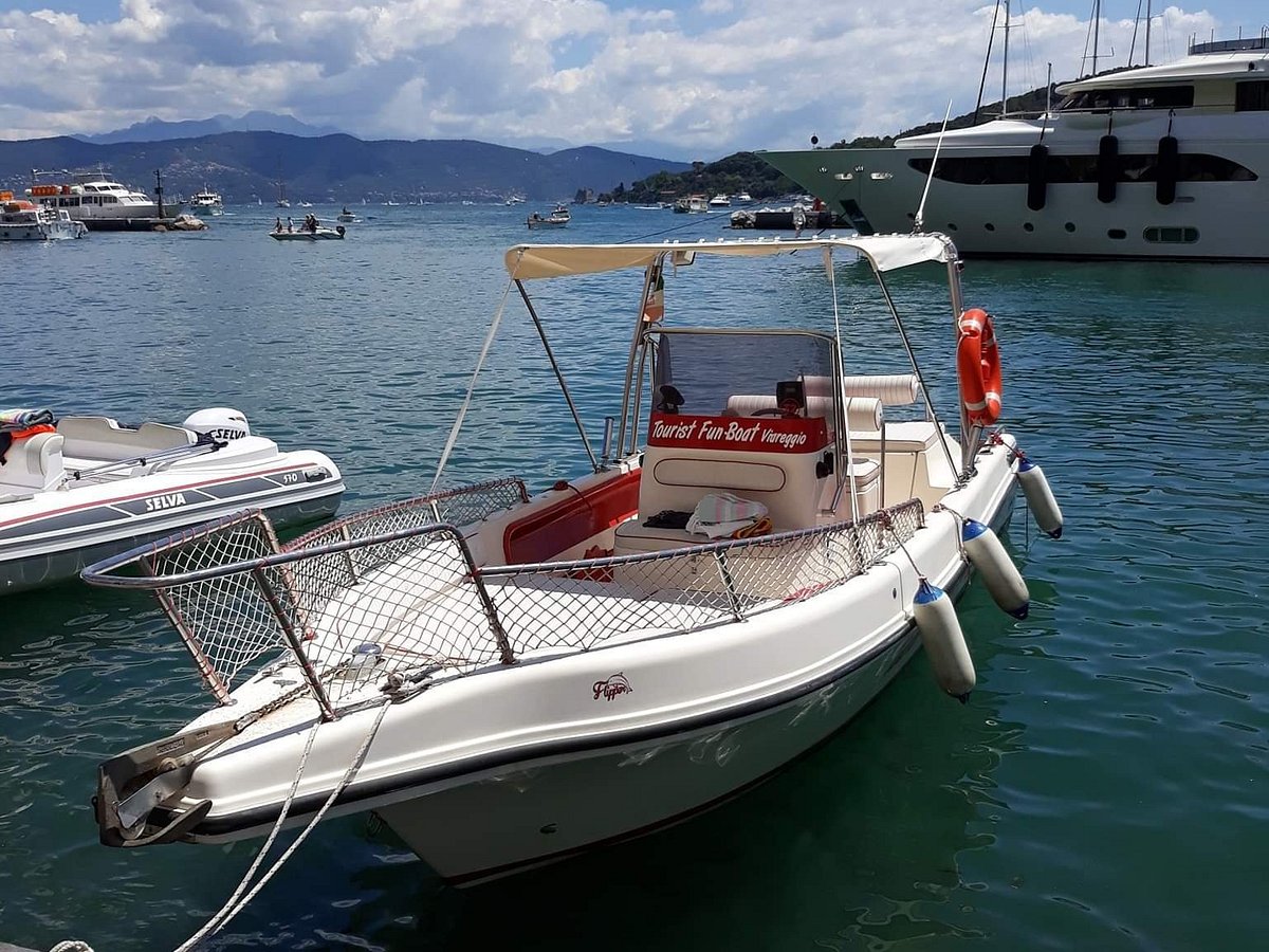boat tour viareggio
