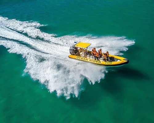 5 Water Sports to Try in Australia - Including Flying!