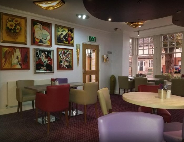 Queensgate Hotel Restaurant: Pictures & Reviews - Tripadvisor