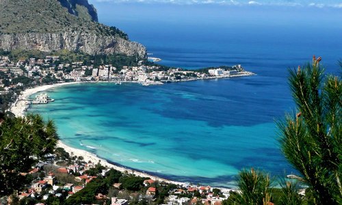 Mondello vista da Monte Pellegrino
