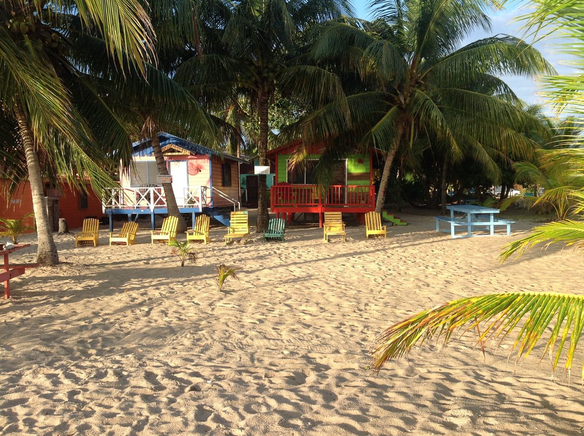 BULLS BEACH CABANAS - Prices & Campground Reviews (Belize/Placencia)