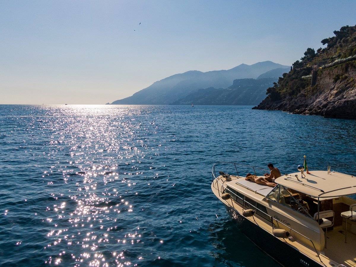 amalfi-boat-rental-salerne-ce-qu-il-faut-savoir-pour-votre-visite