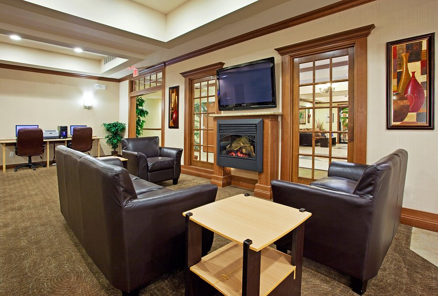 HOLIDAY INN EXPRESS HOTEL & SUITES HOWELL $88 ($̶1̶0̶8̶) - Updated 2020