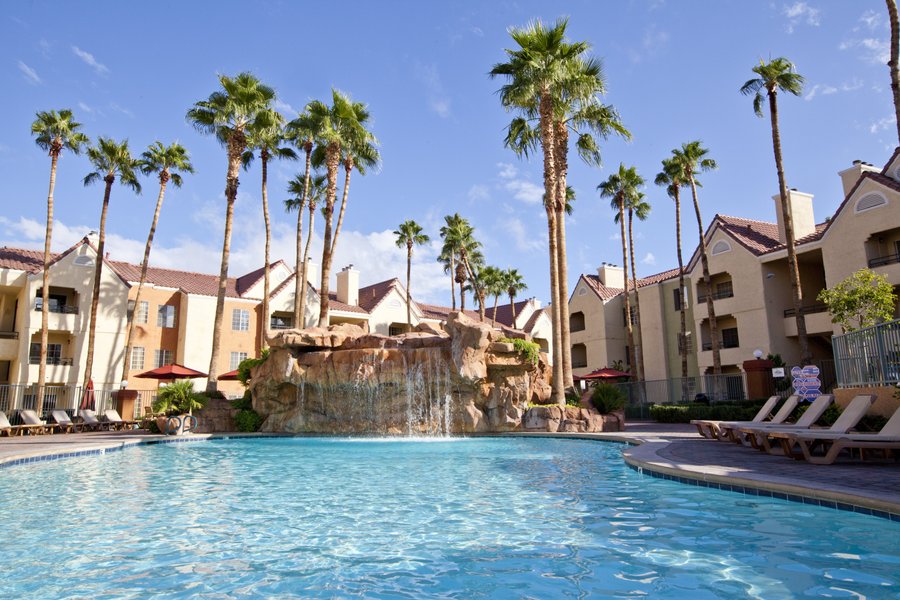 HOLIDAY INN CLUB VACATIONS AT DESERT CLUB RESORT $125 ($̶2̶0̶8̶ ...