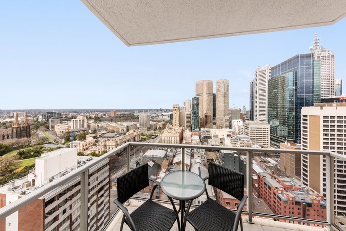 OAKS MELBOURNE ON LONSDALE SUITES (AU$172) - 2024 Prices & Reviews ...