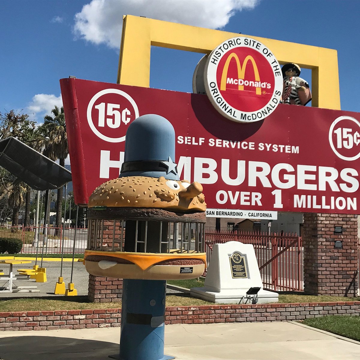 Original McDonald's Site and Museum (San Bernardino) ATUALIZADO 2022